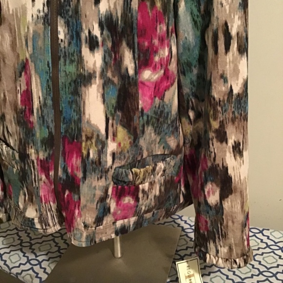 🤩Requirements, NWT, size large, gorgeous jacket, see photos - Picture 2 of 8